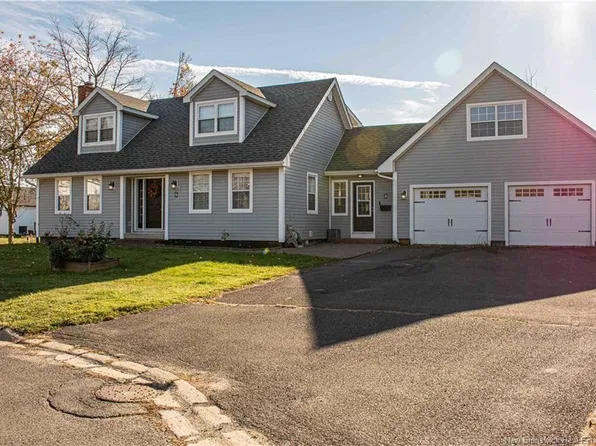 5 Allison Ct, Oromocto, NB E2V 2M8