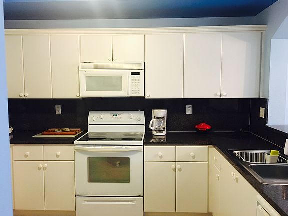 5th image of 8886 W Flagler St APT 104