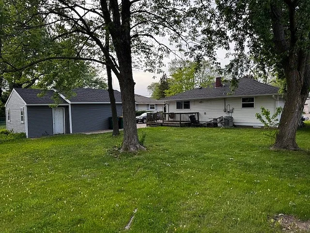 805 Hollyberry Dr — Photo 14