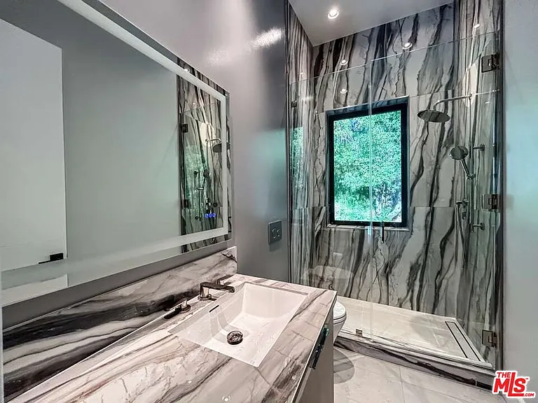 1734 N Beverly Glen Blvd — Photo 34