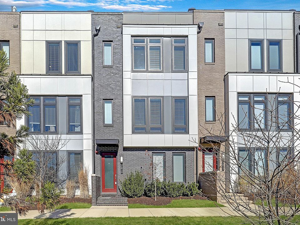 1st image of 2819 Eisenhower Ave