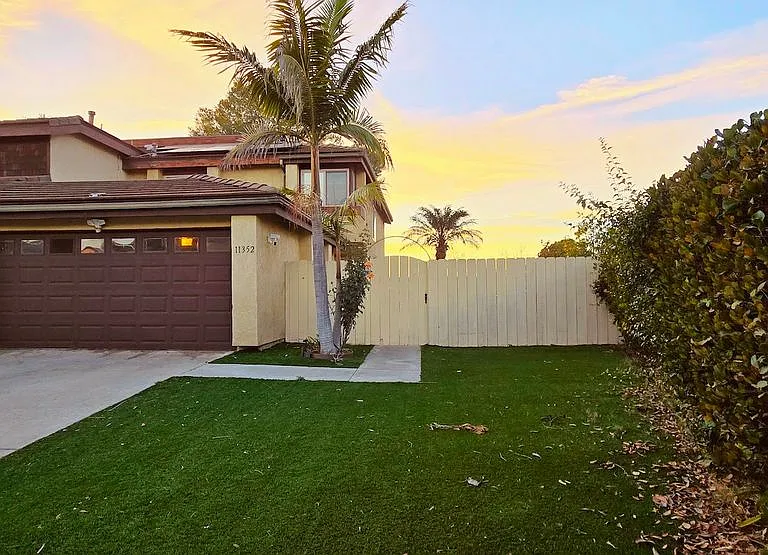 11352 Meadow Flower Pl — Photo 1