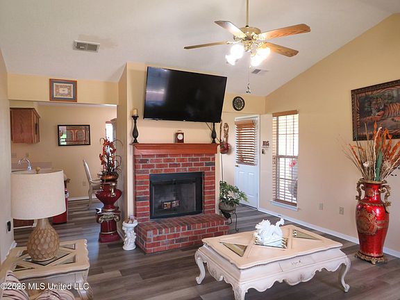 3rd image of 10372 Riggan Dr