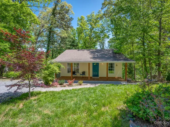 121 McDonald St, Tryon, NC 28782