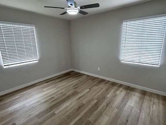 3rd image of 3946-3950 Mississippi St #39465