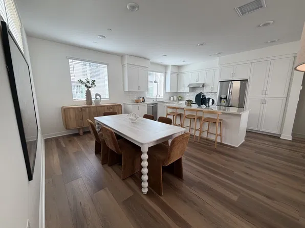 1675 Coral Sea Ln, San Pedro, CA 90732