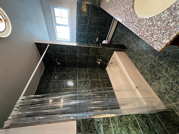 5th image of 5961 N Burdick St Unit 1