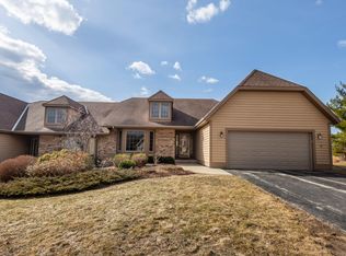 2063 Upper Ridge Rd, Port Washington, WI 53074