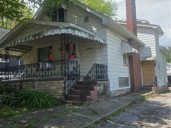 1966 Smithfield St, Youngstown, OH 44509