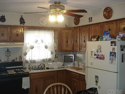 4th image of 15831 96th St