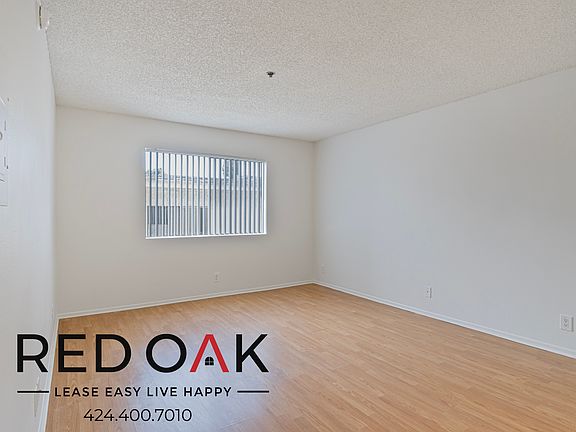 2nd image of 15600 1/2 Vanowen St #224
