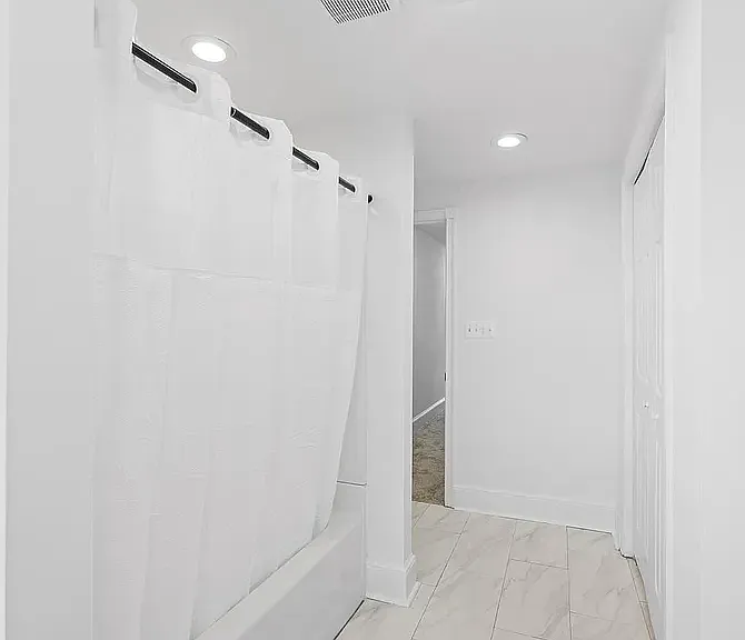 4578 Mitchell St — Photo 16