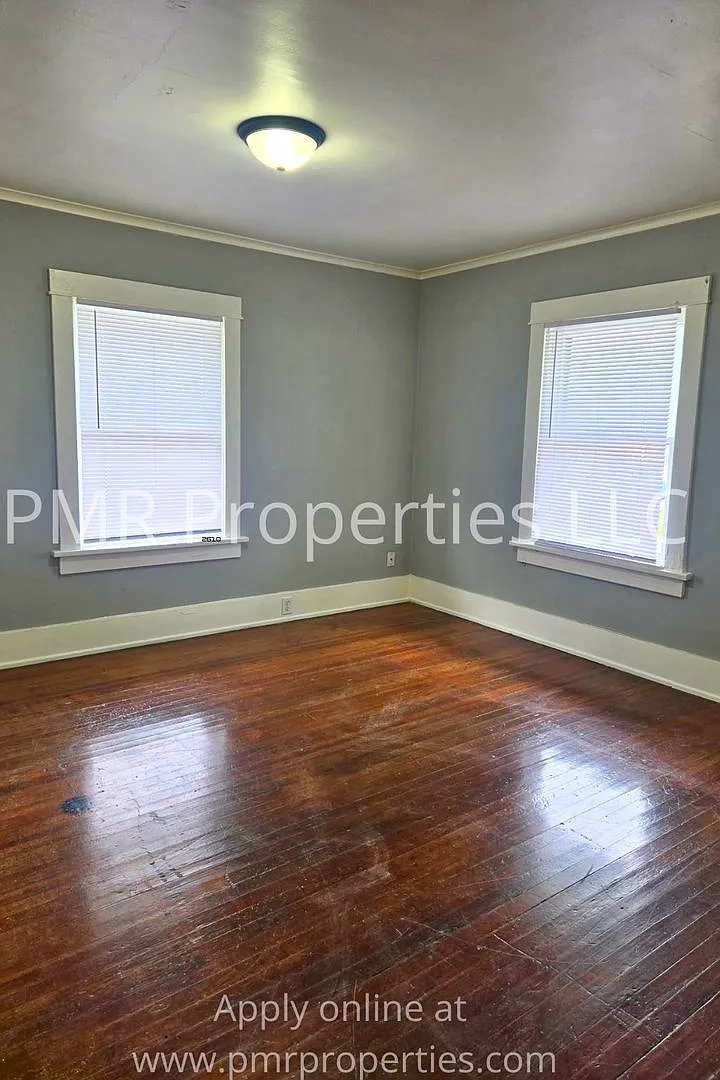 831 3rd Ave — Photo 4