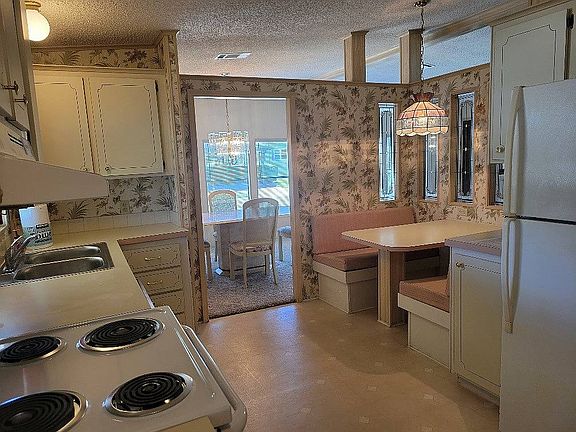 5th image of 1350 Flor Del Sol Dr
