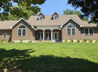 2727 Blackman Hill Rd, Harrisburg, IL 62946