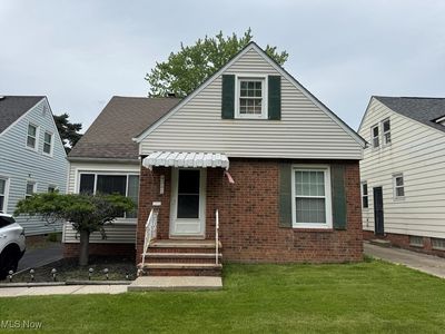 4241 Hinsdale Rd, South Euclid, OH, 44121
