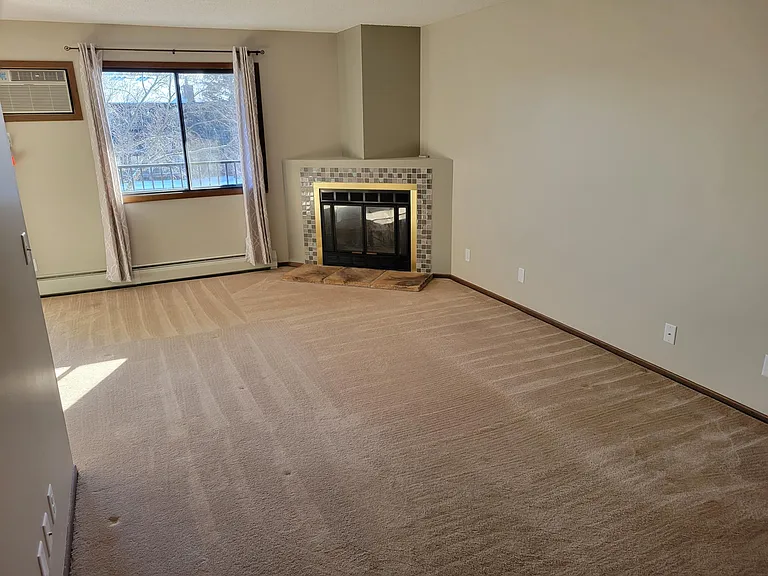 7601 W 101st St #319 — Photo 10