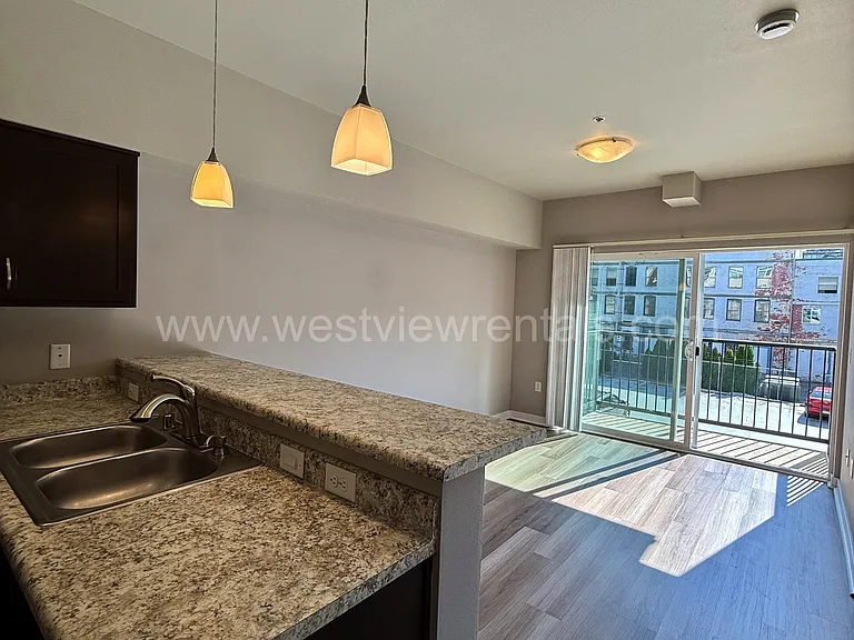 1010 Railroad Ave — Photo 40