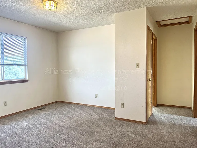 6436 Peak Vista Cir — Photo 28