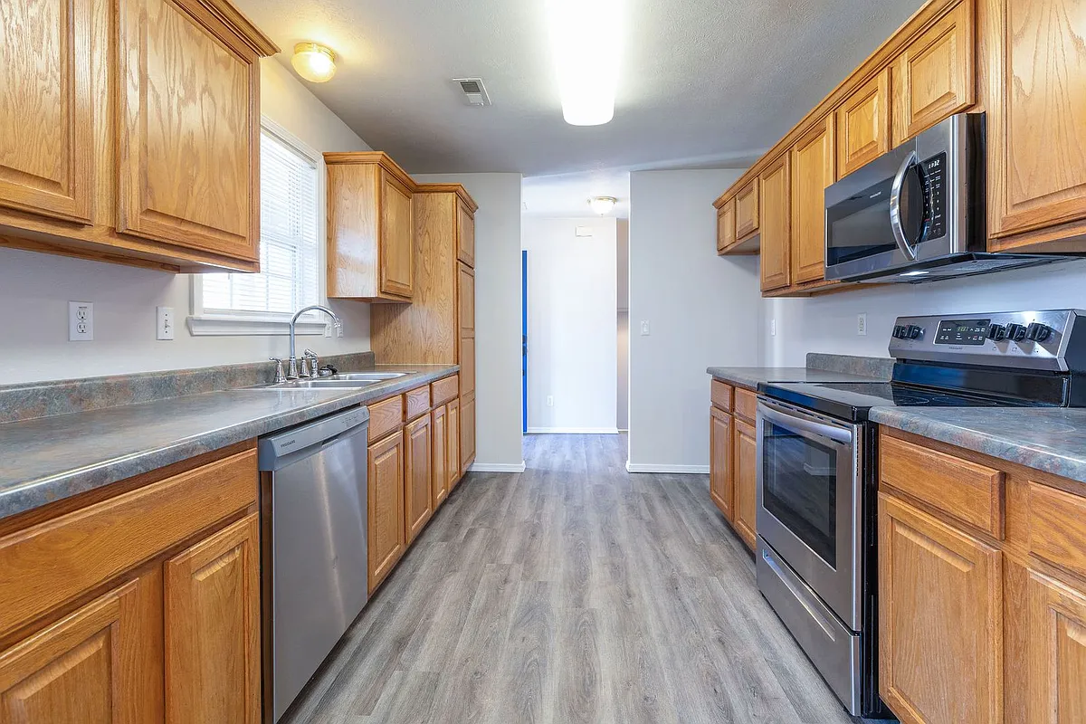 Building Photo - 153 Sapling Dr