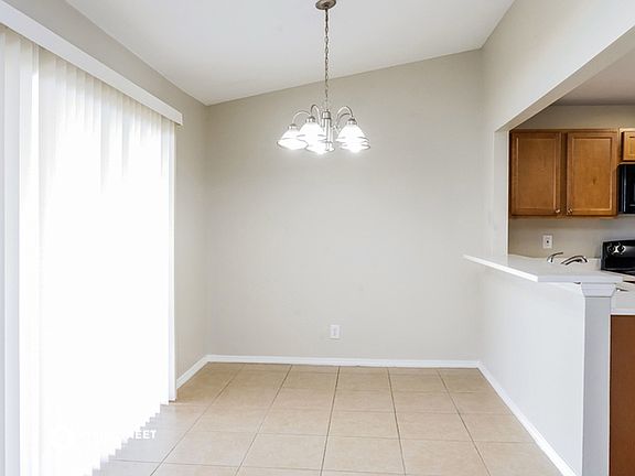 5th image of 772 Harland Ct