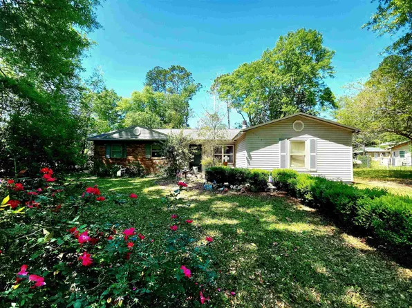 9518 Liska Dr, Tallahassee, FL 32305