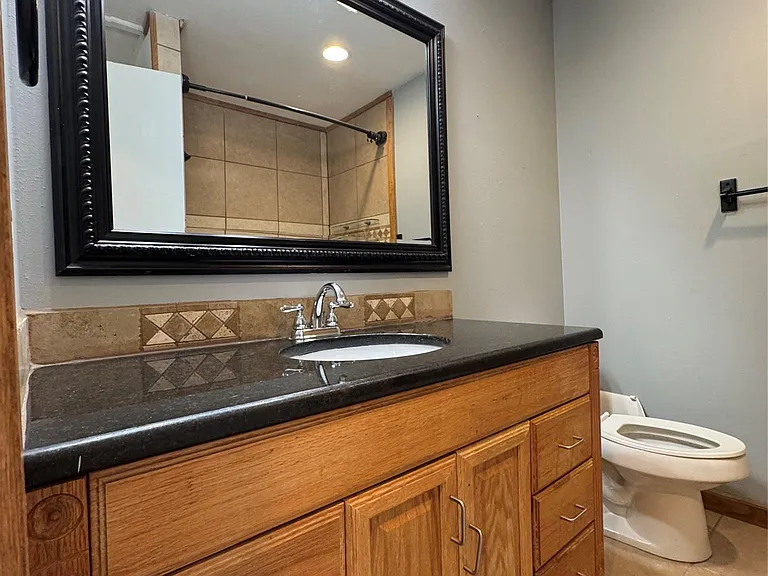 3520 Roanoke Dr — Photo 11