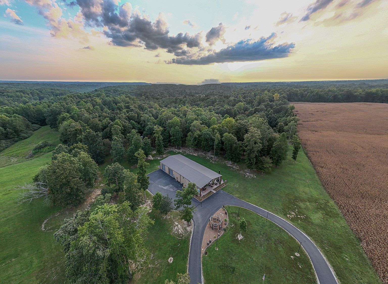 2498 Gourdneck Rd NW, Tullahoma, TN 37388 MLS 2571069 Zillow