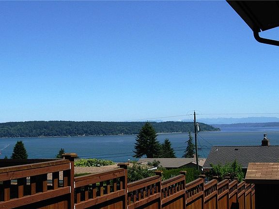 2nd image of 6711 Soundview Dr