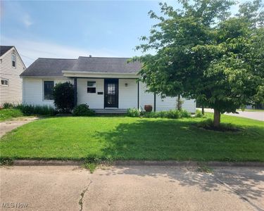 300 37th St, Vienna, WV, 26105
