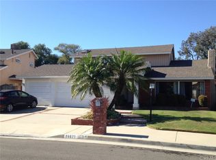 19671 Elmcrest Ln, Huntington Beach, CA 92646