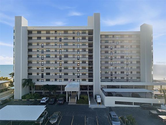 3rd image of 15462 Gulf Blvd APT 406