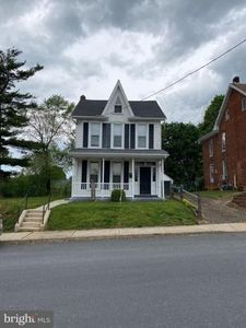 240 Walnut St, Waynesboro, PA, 17268