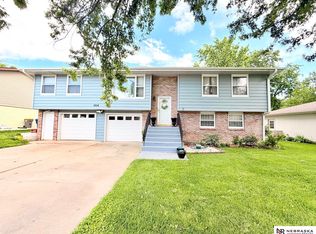 1824 Fairfield St, Lincoln, NE 68521