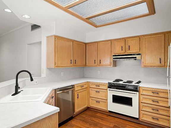 3rd image of 5510 N 15th St #3