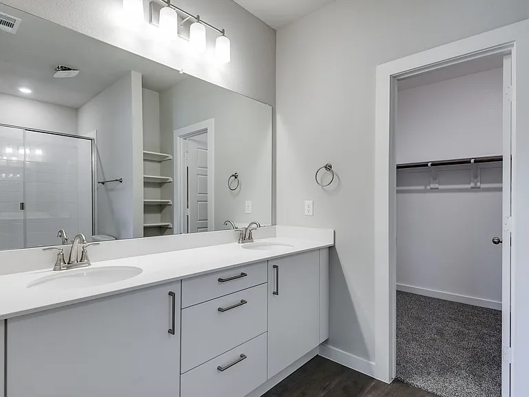 736 Wheatfield Dr — Photo 20