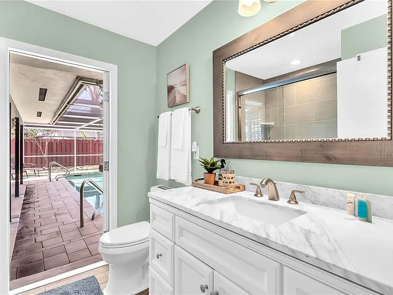 2921 Captiva Dr — Photo 26