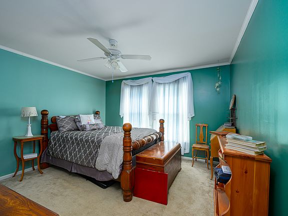 5th image of 809 Peckville Rd