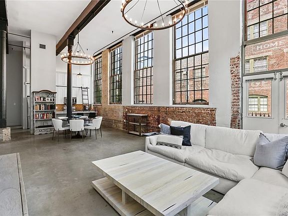 5th image of 920 Poeyfarre St APT 101