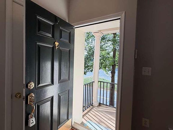3rd image of 13863 Palisades St