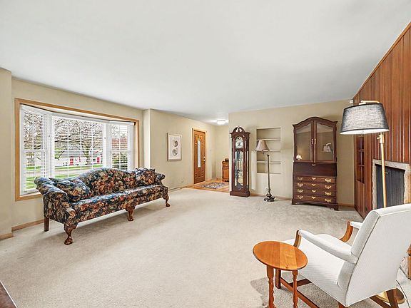 3rd image of 754 N Kenilworth Ave