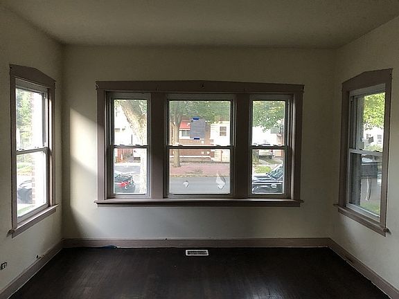 3rd image of 8539 S Saginaw Ave