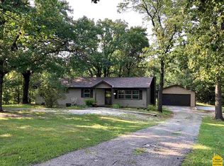 31105 Highway Mm, Warsaw, MO 65355