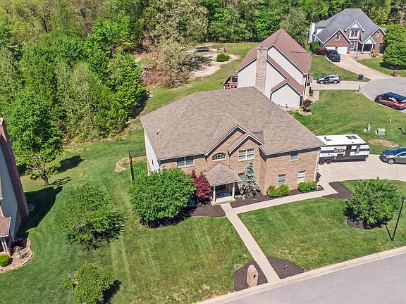 3rd image of 601 Leaf Ct