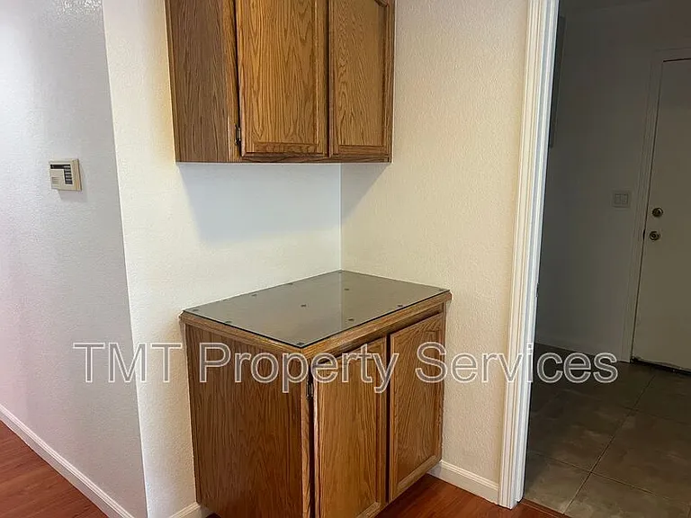 7761 Robert Way — Photo 9