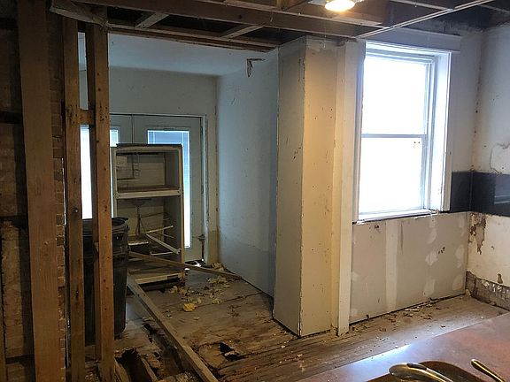 5th image of 4119 Hartford St