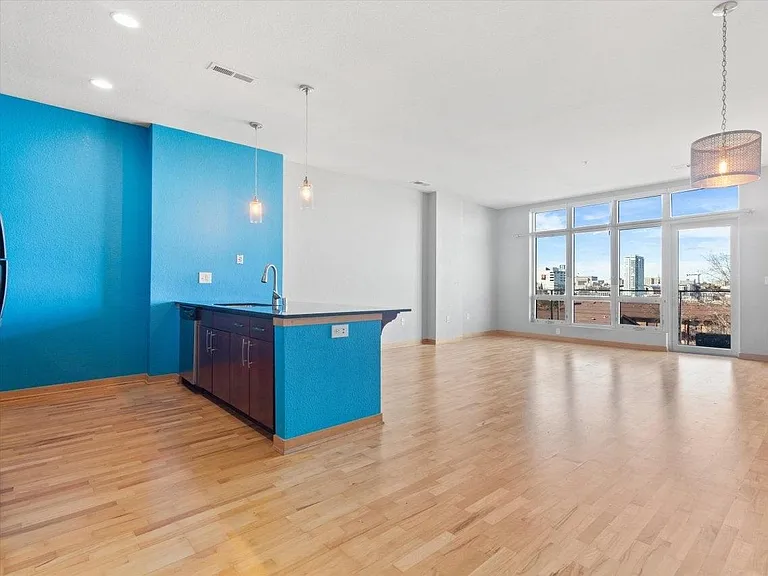601 E Ogden Ave #505 — Photo 11
