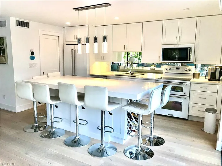 1280 Gordon Dr #C — Photo 10