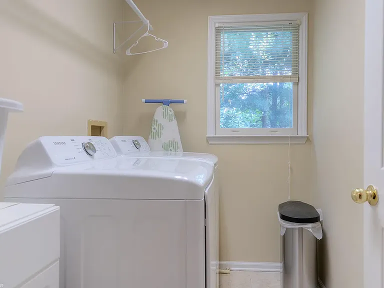 1101 Mourning Dove Dr — Photo 25