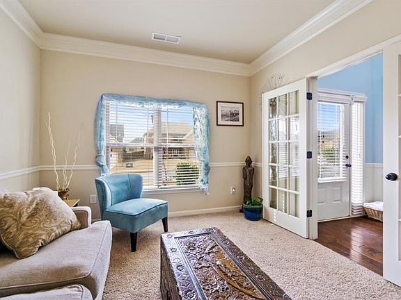 5th image of 828 Nevis Way